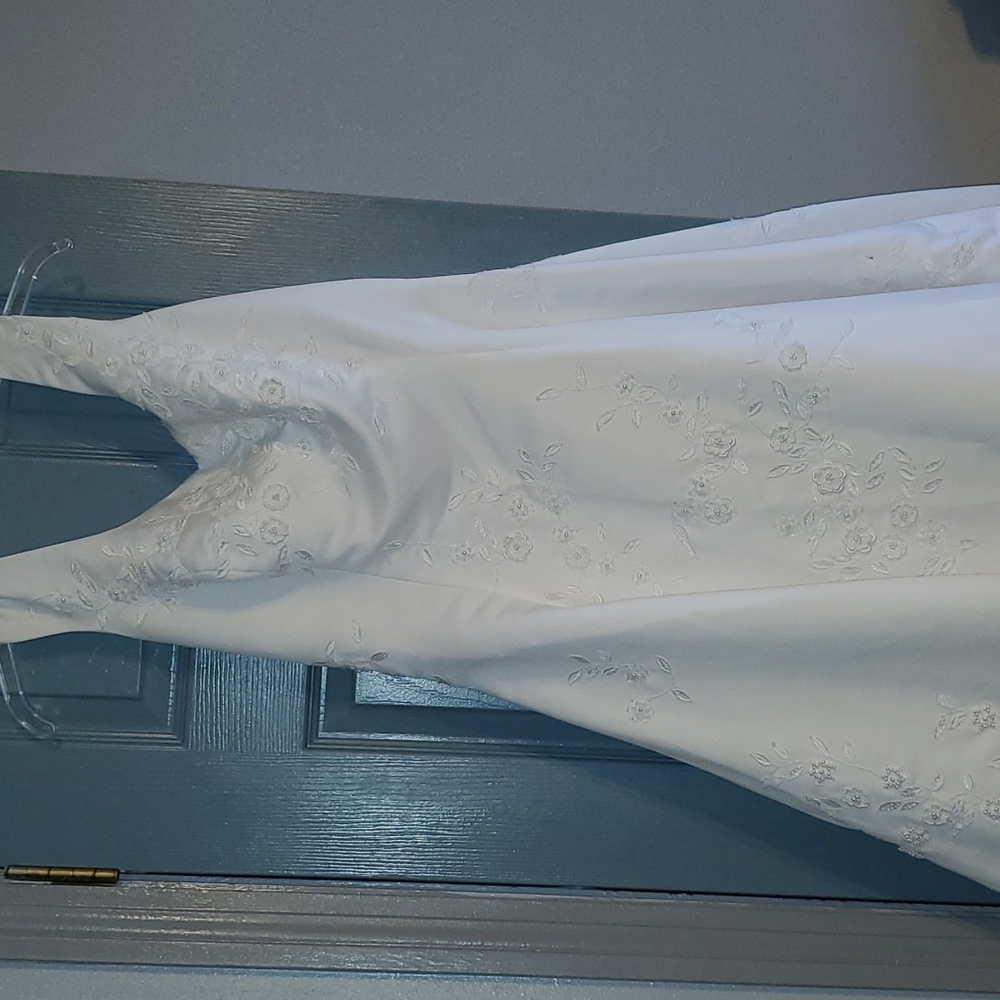 Wedding dress